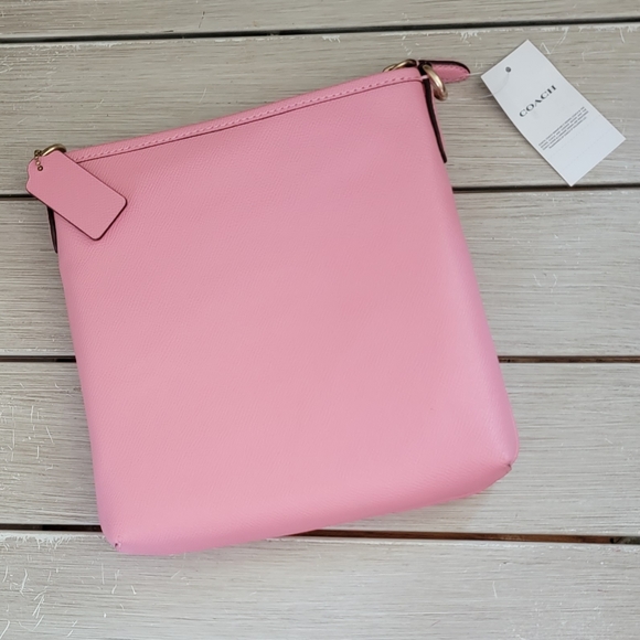 Coach kitt messenger in bubblegum pink 💗 color - Picture 6 of 9